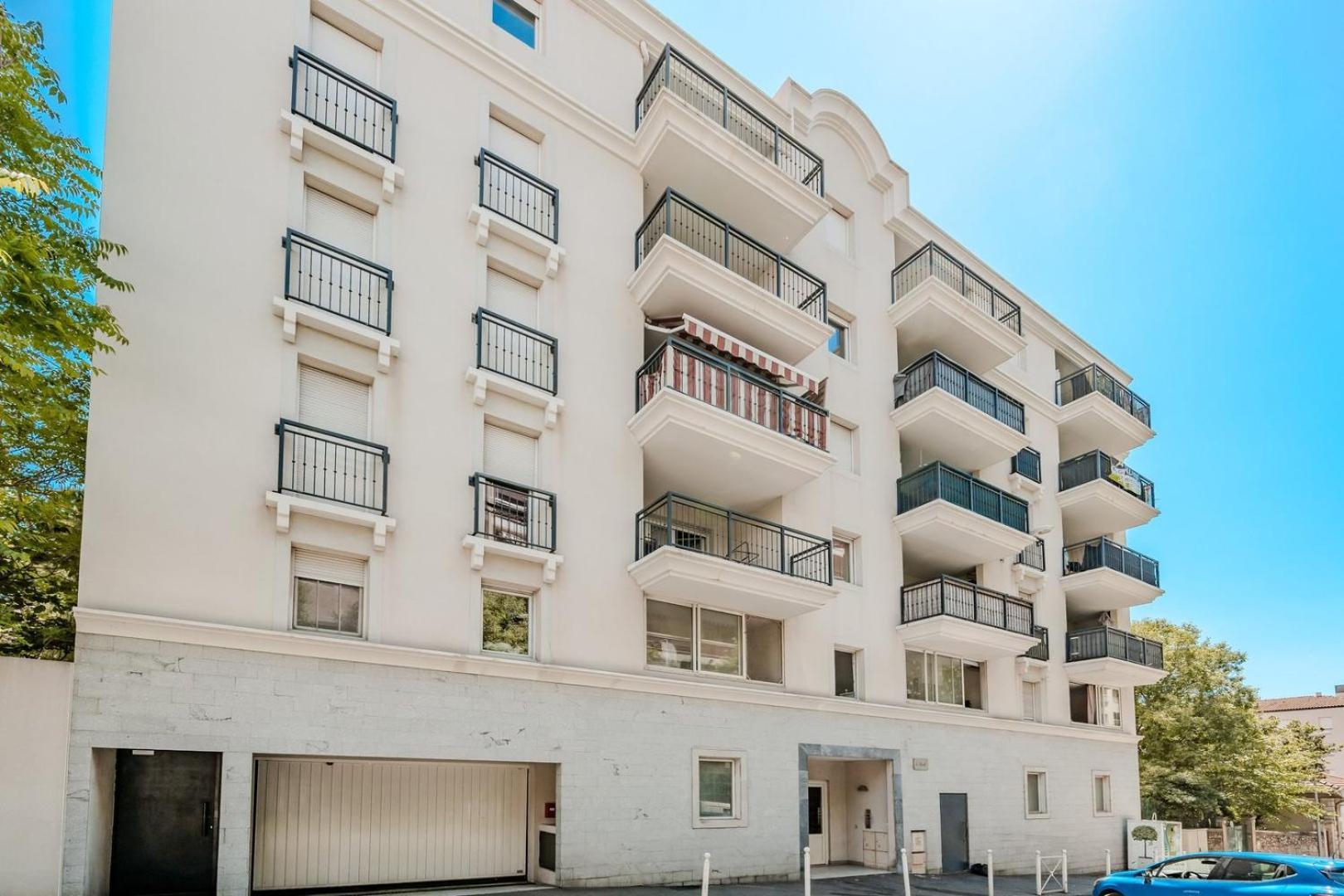 Apartmán Le Neroli T2 Dernier Etage Avec Terrasse Et Garage Toulon Exteriér fotografie