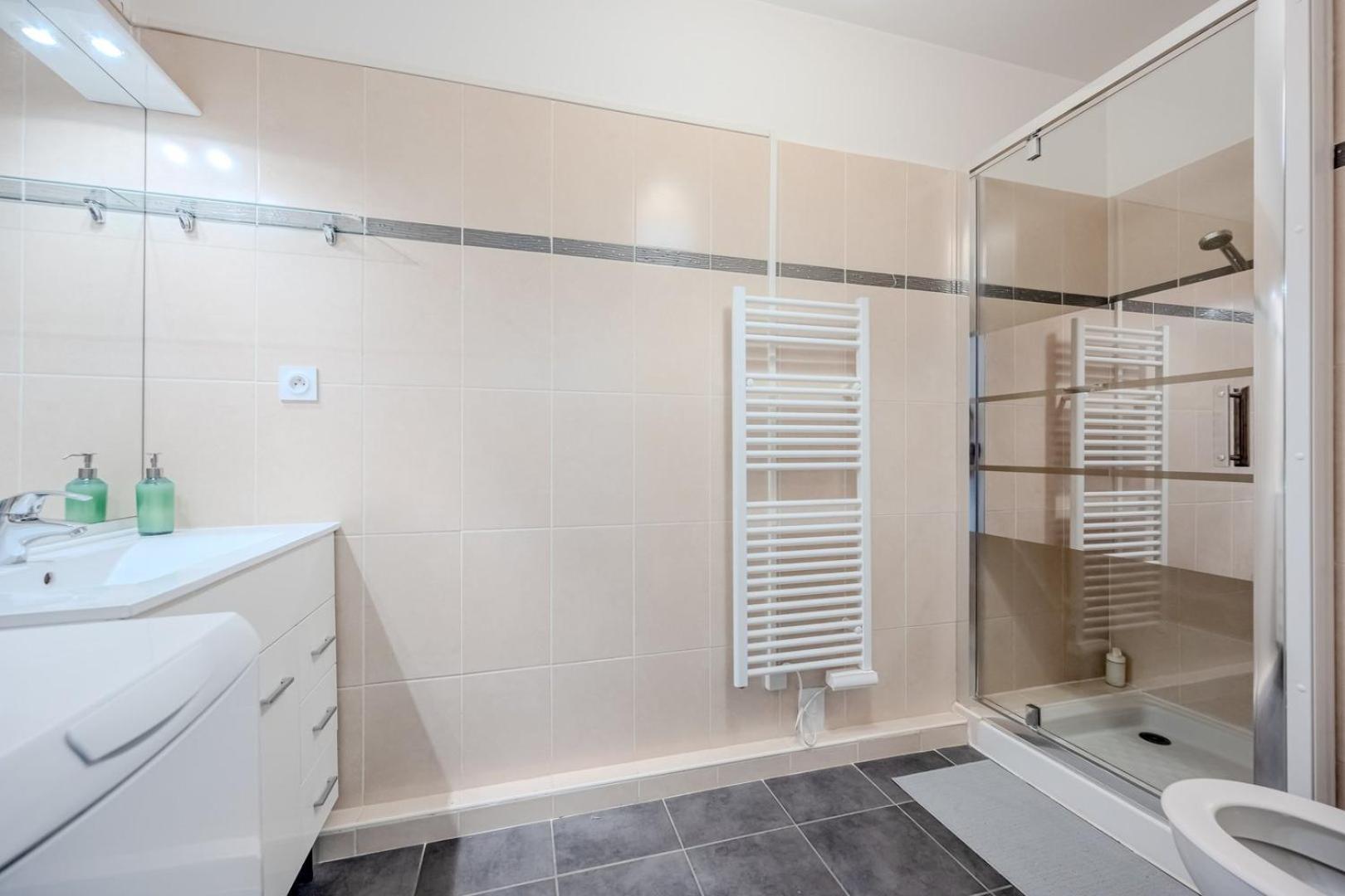 Apartmán Le Neroli T2 Dernier Etage Avec Terrasse Et Garage Toulon Exteriér fotografie